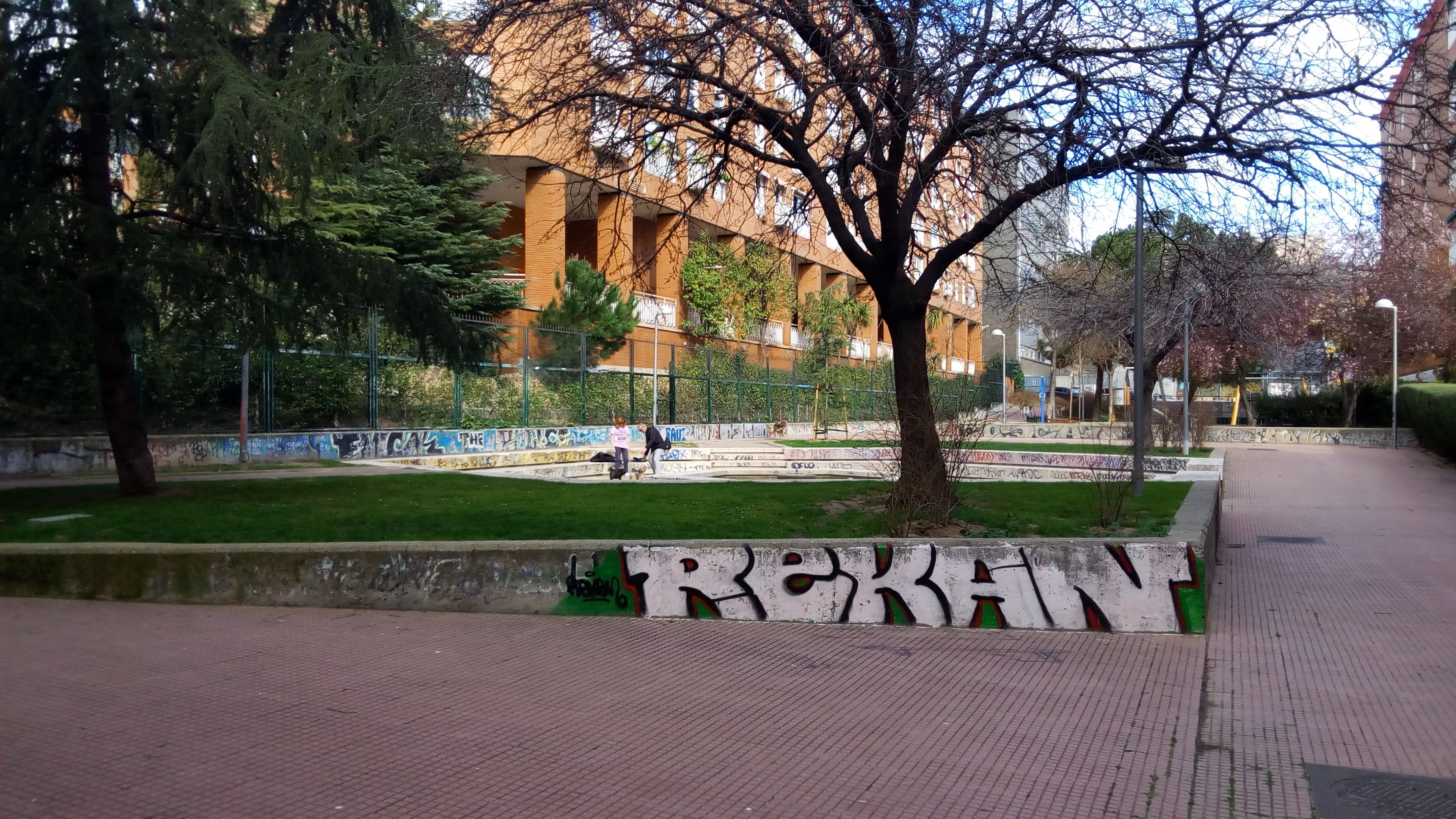 Mejorando el entorno urbano en el barrio de Acacias