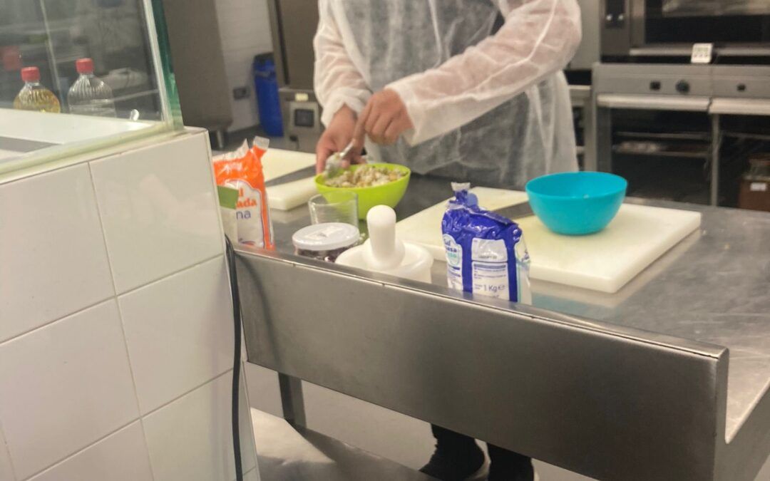 Curso de Ayudante de Cafetería y Pastelería Saludable y Marketing para Redes Sociales